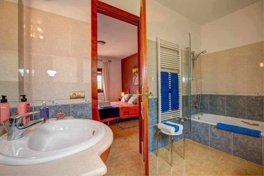 Can Lari Chalet Vall-Llobrega Esterno foto